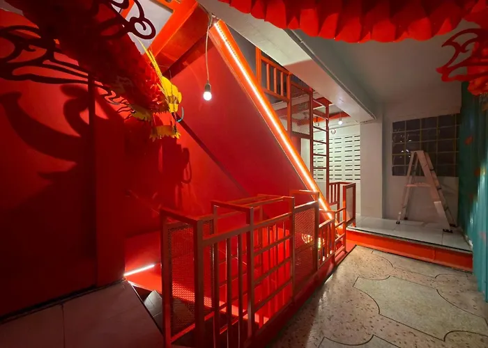 Merge Hostel