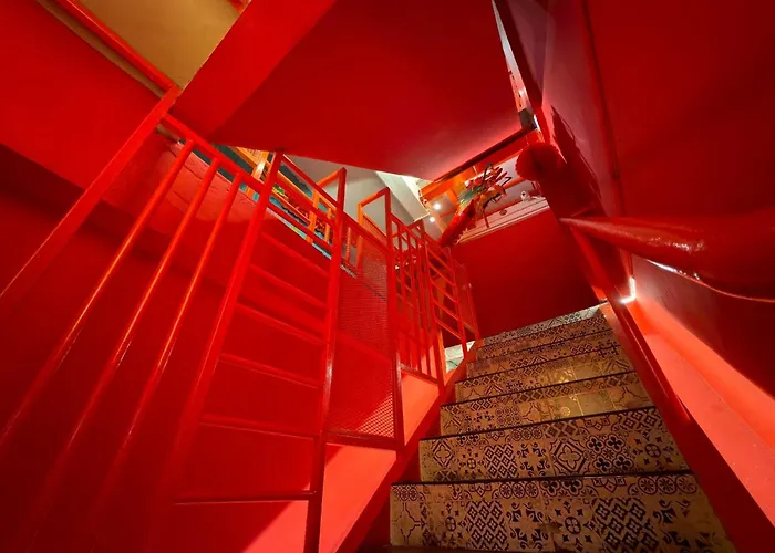 Merge Hostel